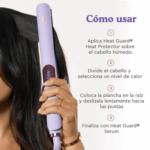Persona usando una plancha ultravioleta con tecnologías avanzadas para alisar el cabello. Cepillo térmico alaciador incluido.